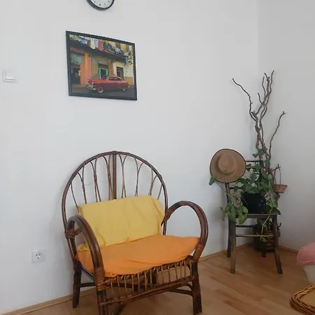 Sunshine Apartment *